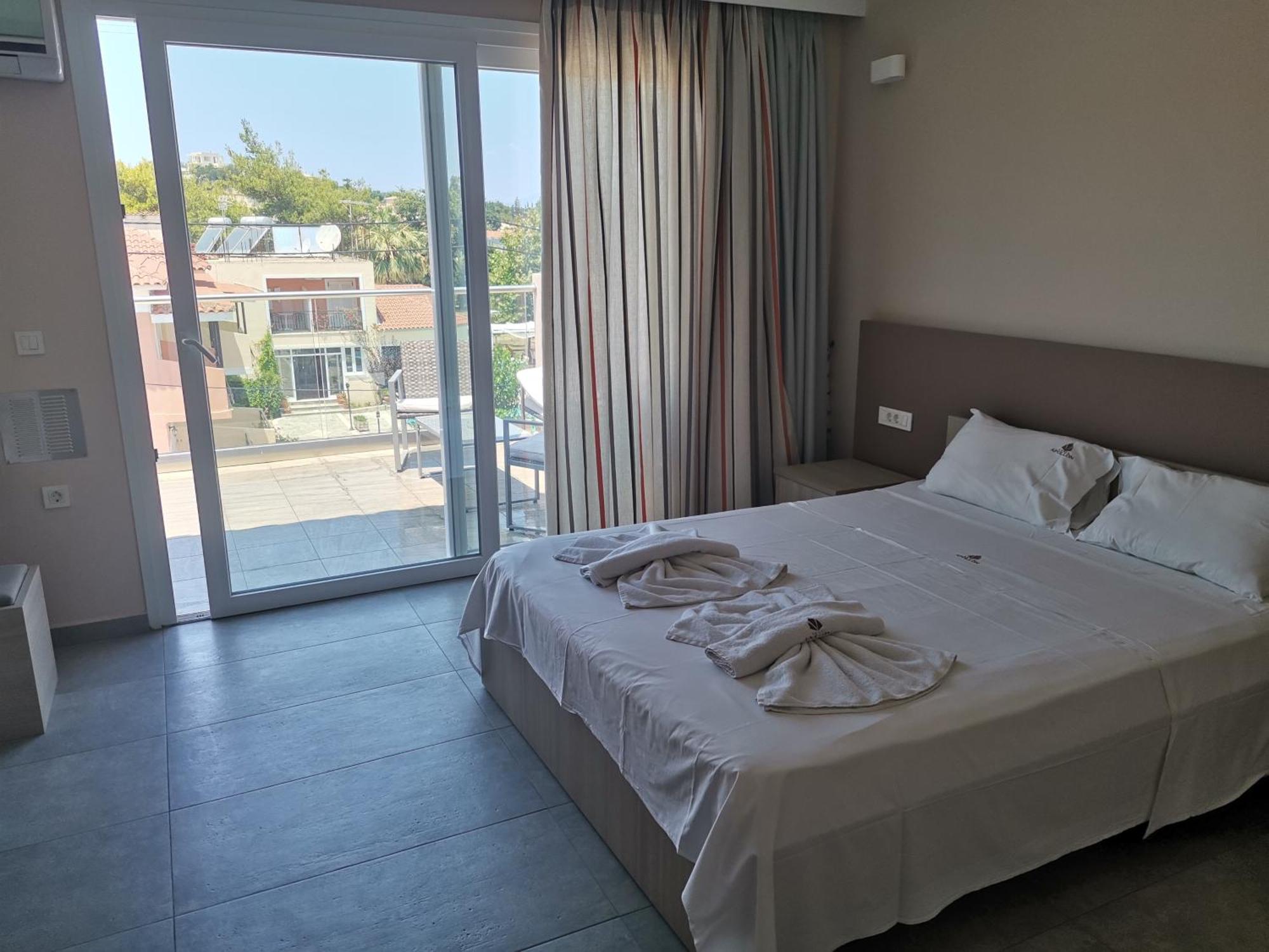 Apollon Hotel Planos  Room photo